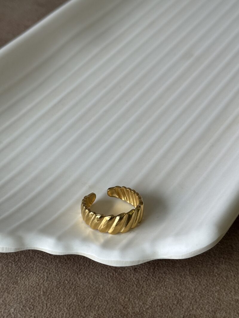 Spiral Ring (Adjustable)