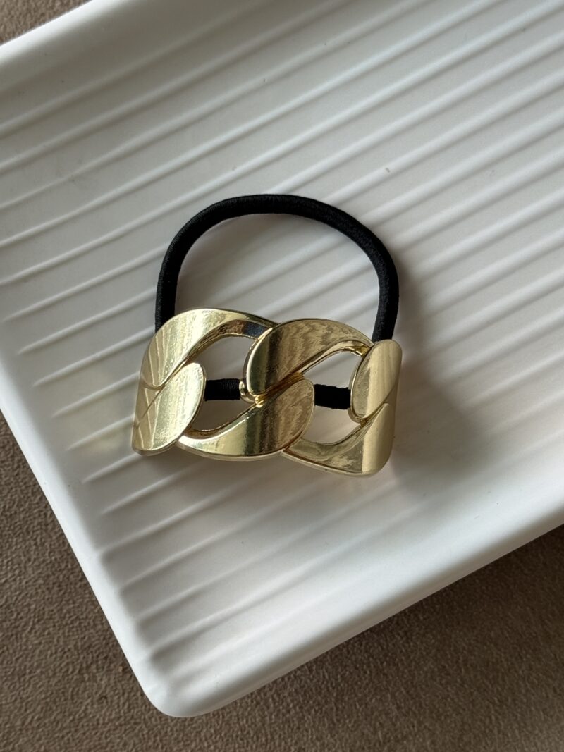 Golden Elegance - Image 2